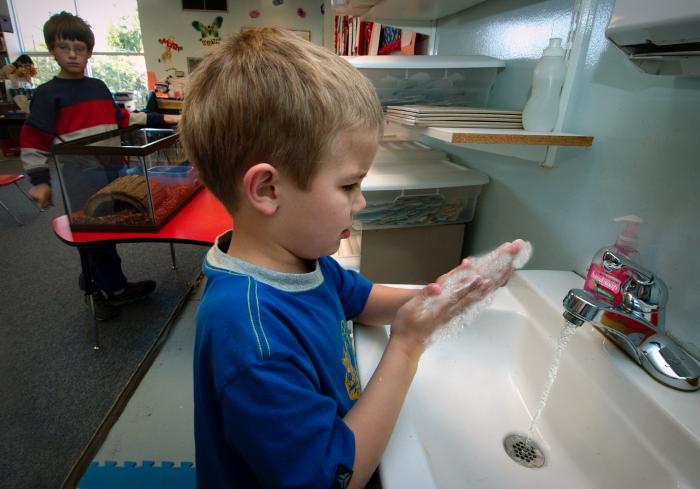 hand washing, disinfection, disinfection tips for childcare providers, disinfection in daycare centers, disinfection in schools